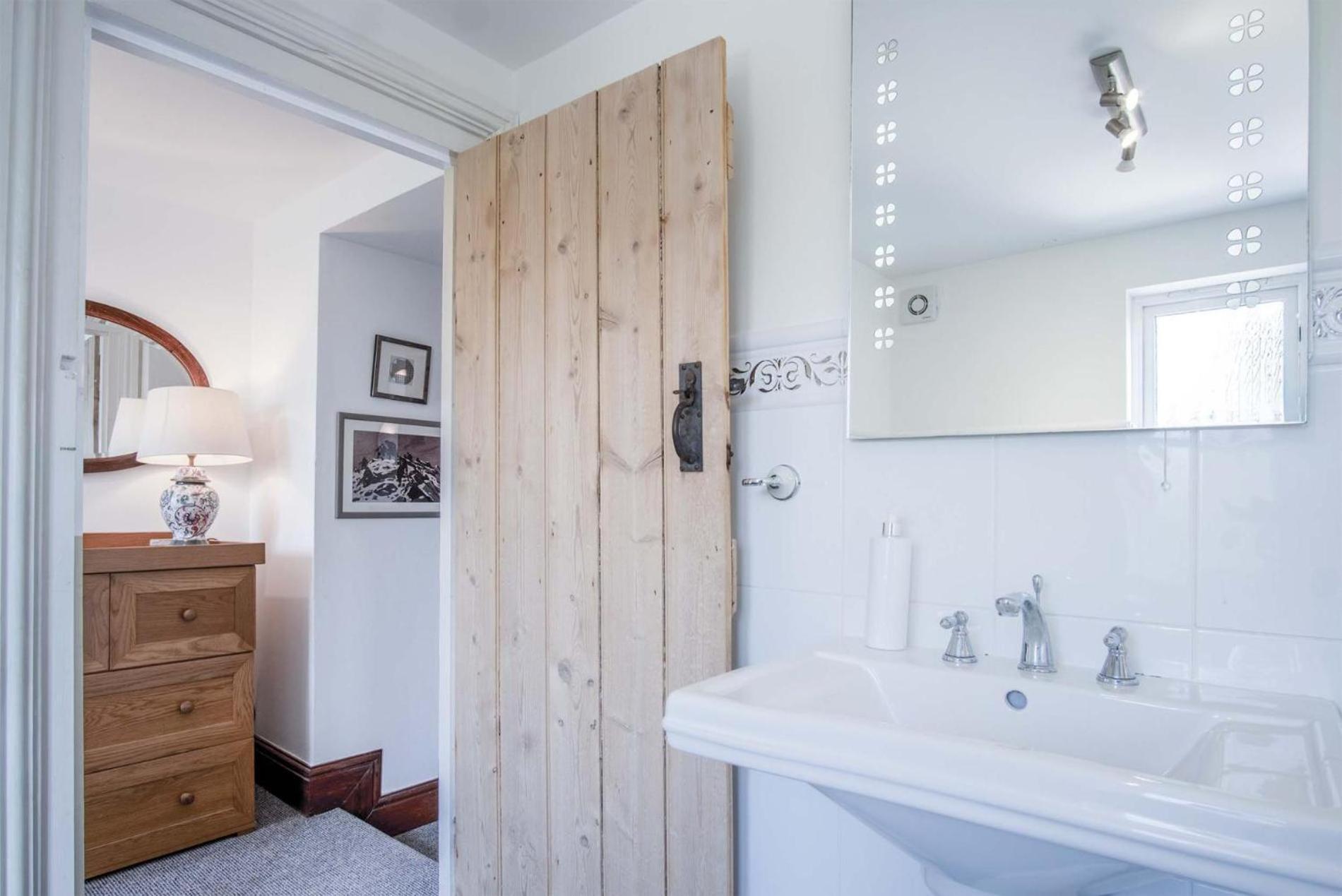 Angle Adventures - 4 Bedroom Cottage - Angle ภายนอก รูปภาพ