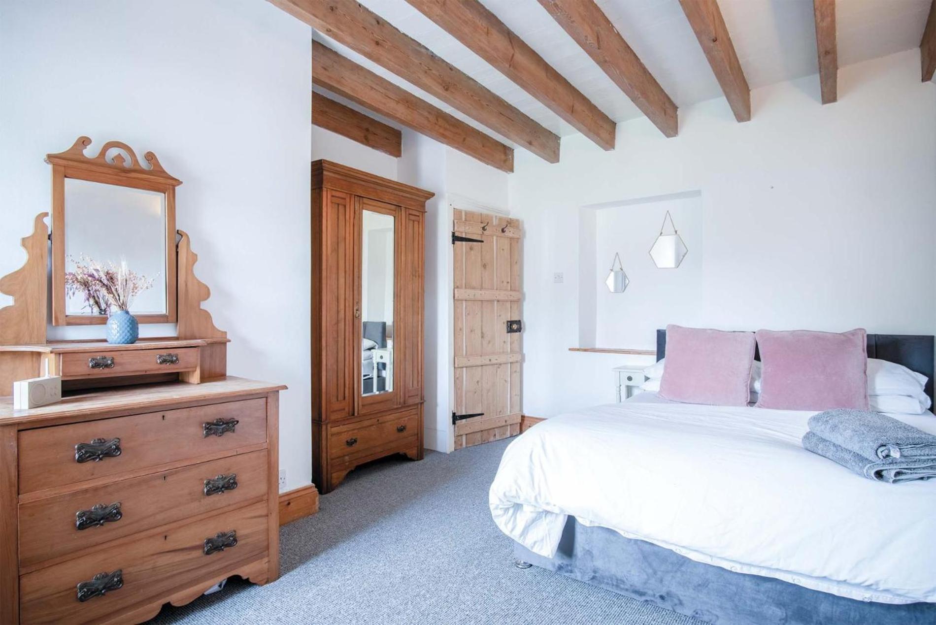 Angle Adventures - 4 Bedroom Cottage - Angle ภายนอก รูปภาพ